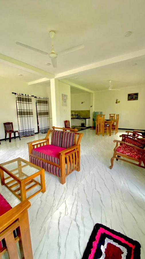 Kaumadi Villa ウナワトゥナ エクステリア 写真